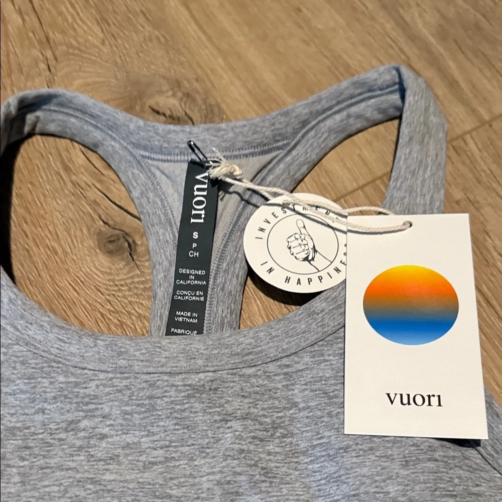 Vuori Women's Elevation Racerback tank - Picture 2 of 2